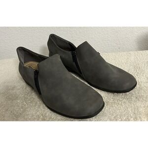 Basic Editions Women's 11M Falisha Gray Slip-On Side Zip Wedge Shoes New